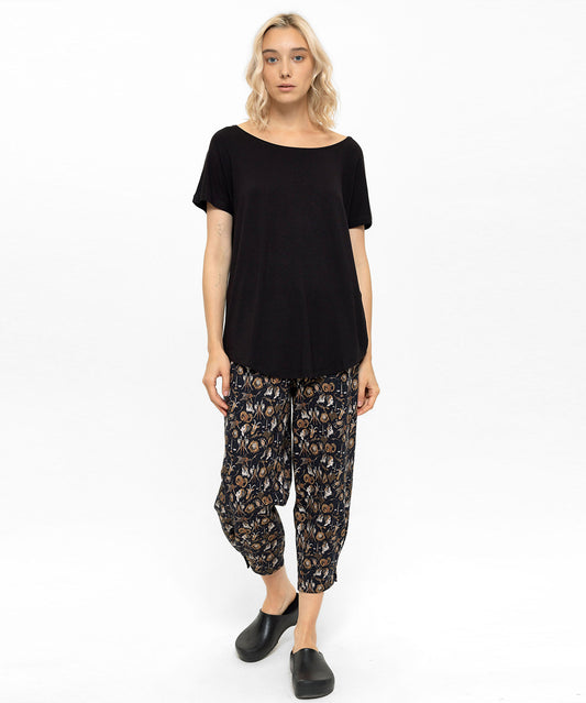 Sırtı Tül Detaylı Tshirt