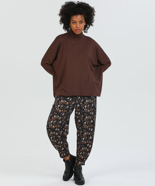 Paçası Düğme Detaylı Rahat Kesim pantolon