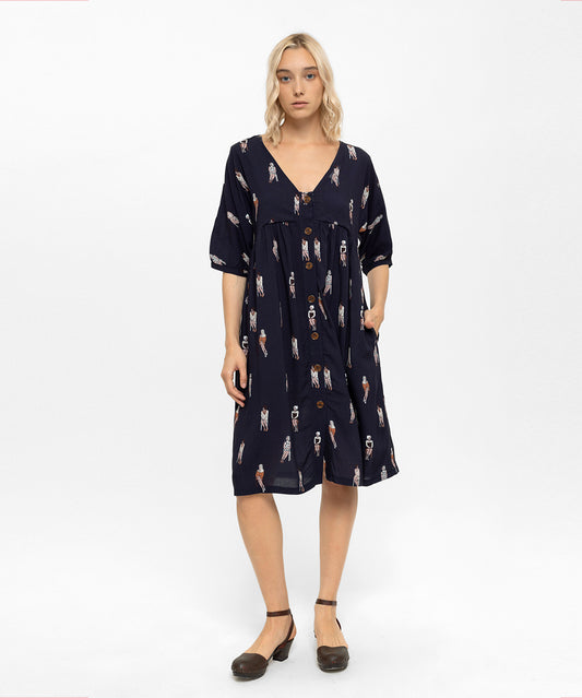 Önü Düğmeli Desenli Elbise