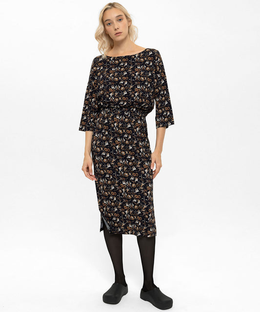 Belden Büzgülü Üstü Dökümlü Burçlar Desenli Elbise