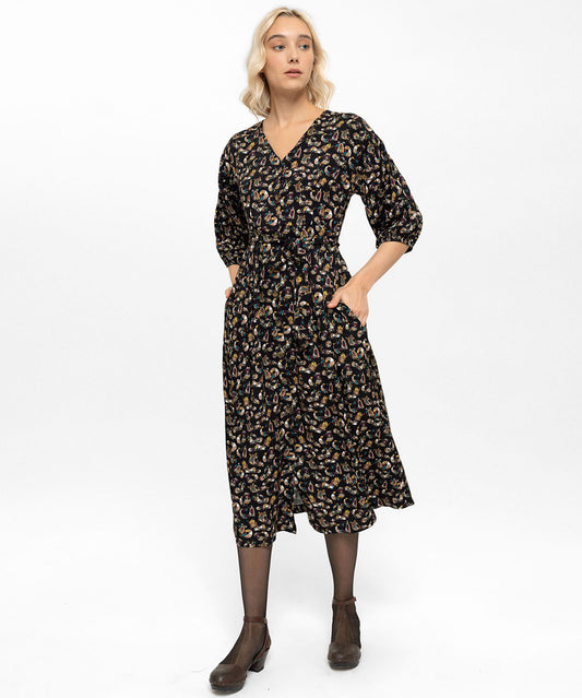 Belden Büzgülü Kuşaklı Şahmaran Desenli Dokuma Elbise