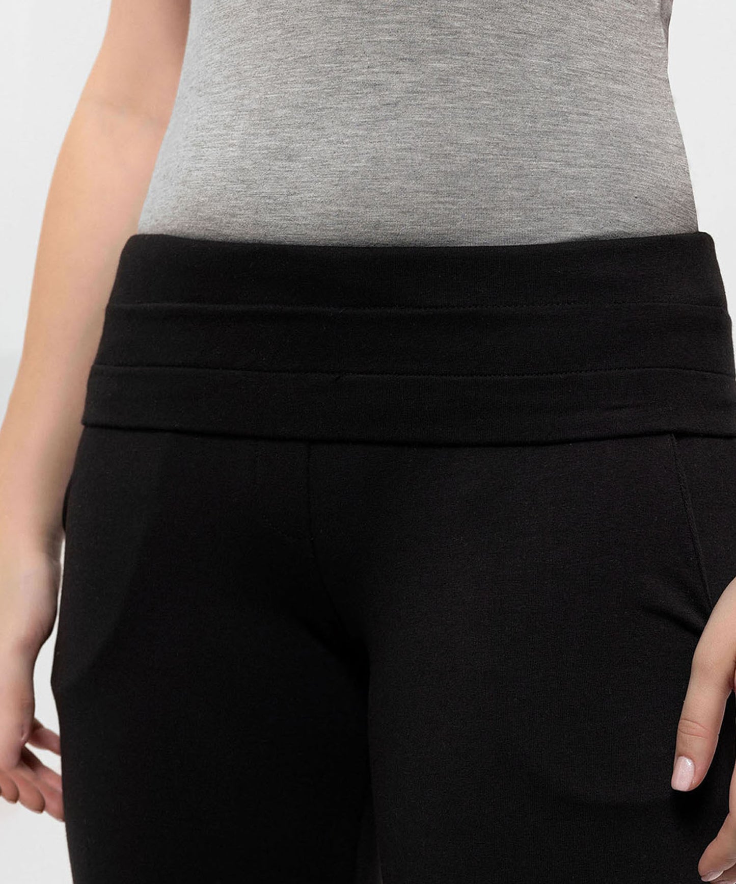 İspanyol Paça Fonksiyonel Belli Siyah Sweatpant