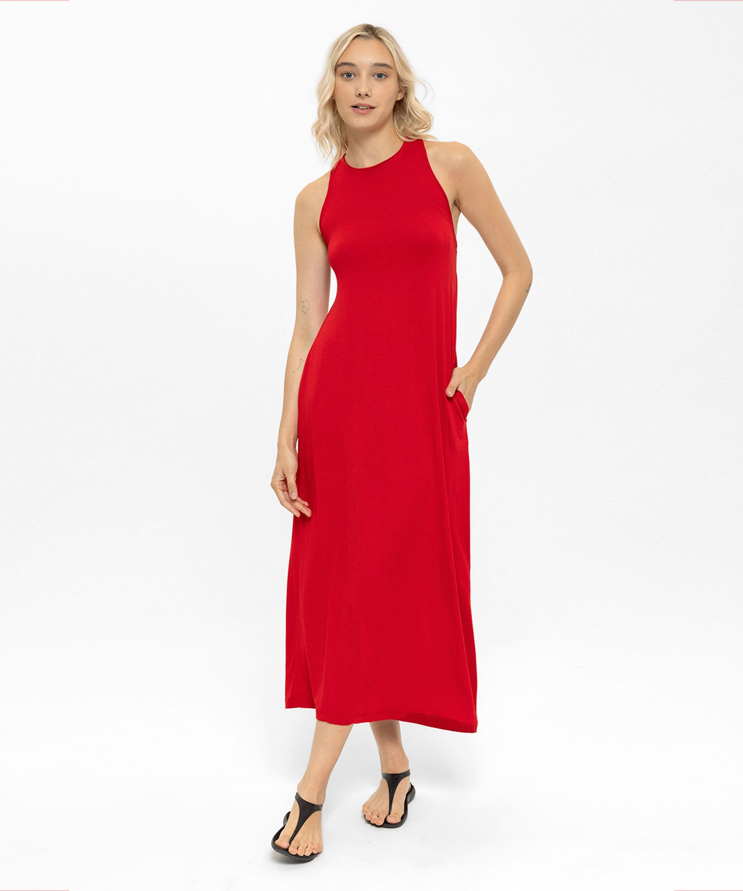 Sırtı Çapraz Detaylı Örme Uzun Kırmızı Elbise